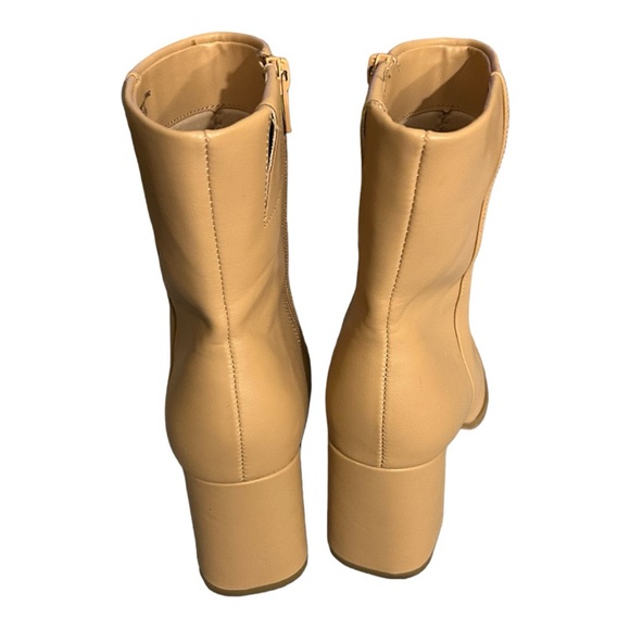 A New Day camel color boots in size 8. Great pre-owned condition. - Picture 4 of 5